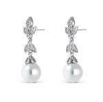 Sterling Silver Earrings with Zirconia Leaves and Pearls 38.220€ #5006299114382